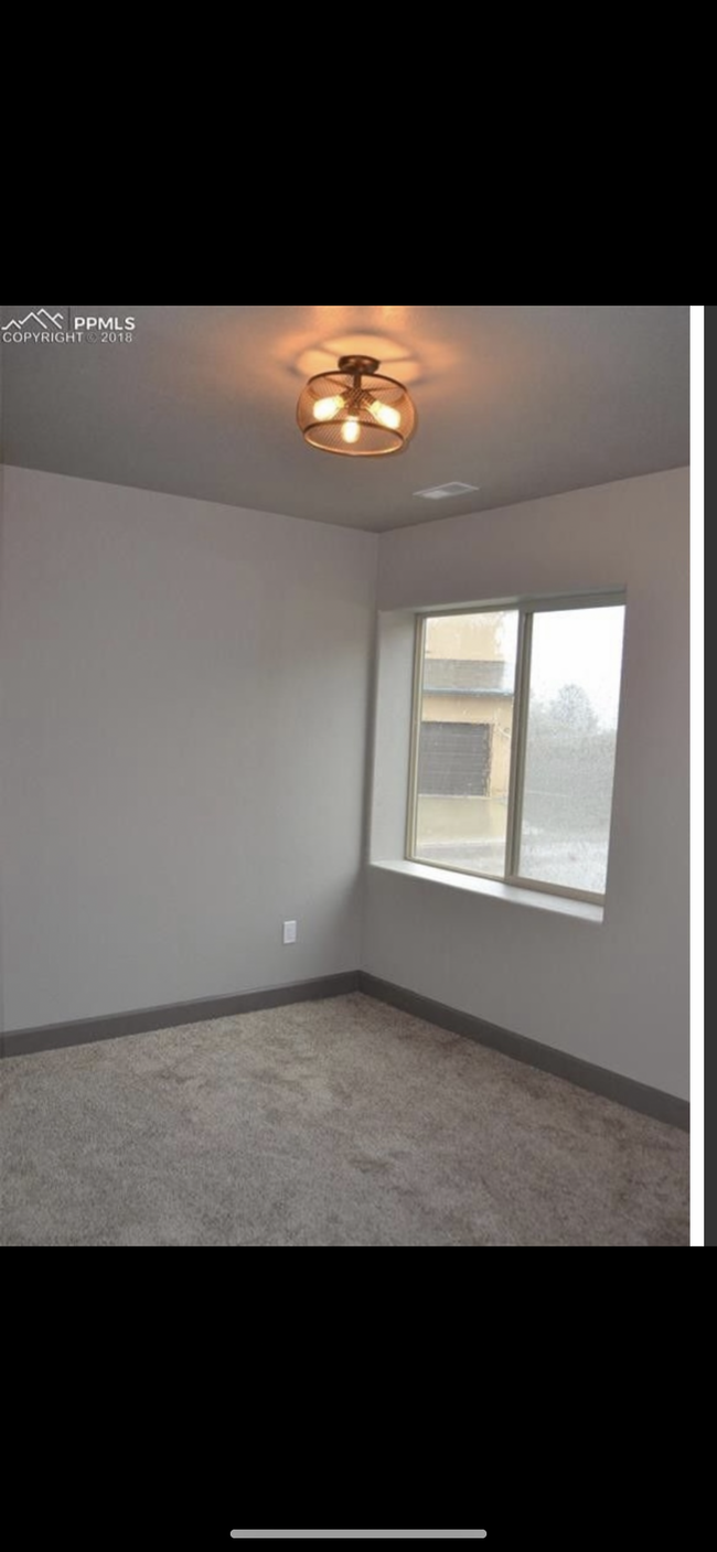 1 of 2 LARGE bedrooms with one room having a walk in to the first bathroom - 5722 Canyon Reserve Hts