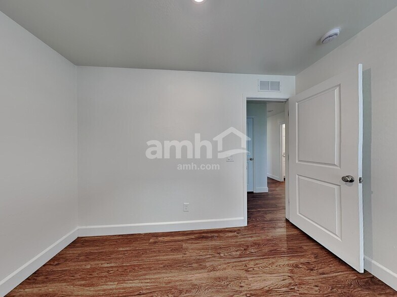 Building Photo - 681 West Bosal Dr