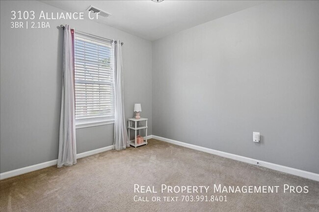 Building Photo - 3103 Alliance Ct