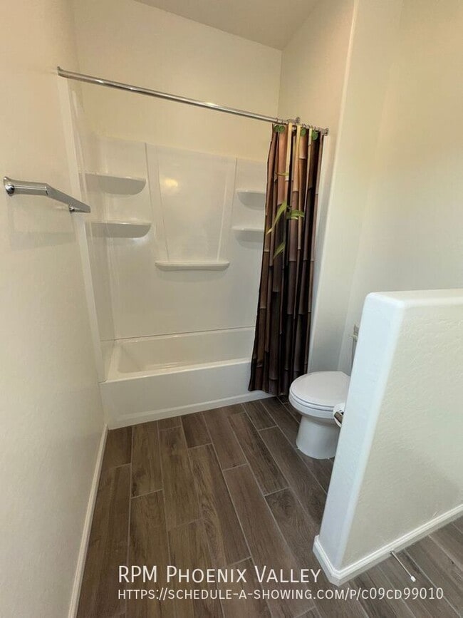 Building Photo - 383 N 157th Ln