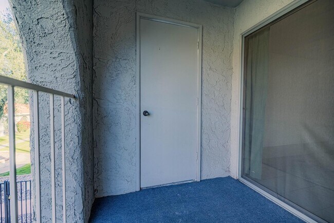 Building Photo - 1650 N 87th Terrace