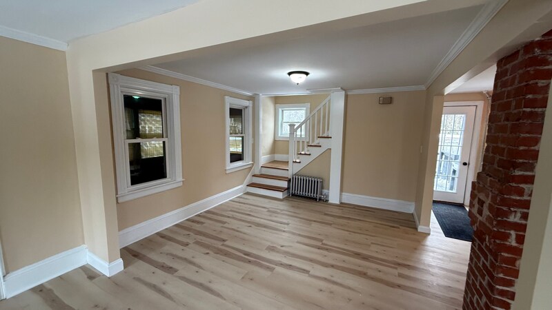 Building Photo - 5 Whipple Ct