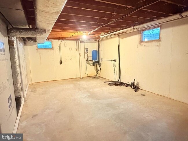 Building Photo - 694 Hickory Ridge Rd