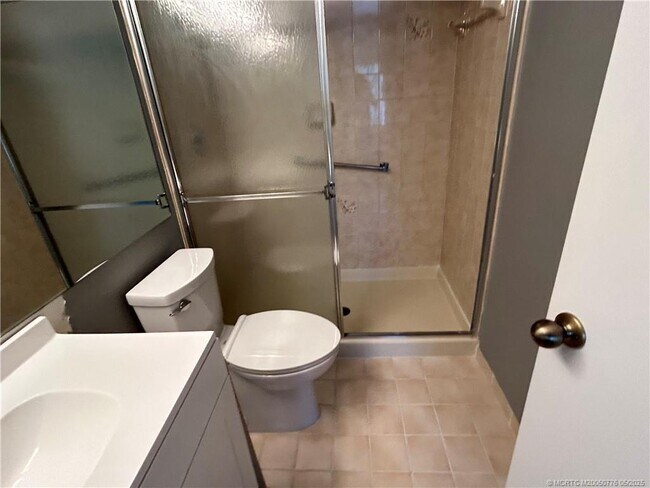 Building Photo - 2114 SW Silver Pine Way