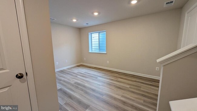 Building Photo - 1337 Cedar Vly Rd