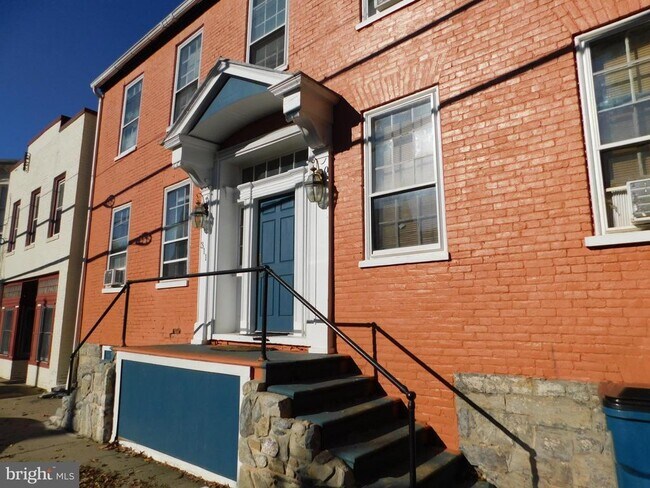 Primary Photo - 311 N Braddock St