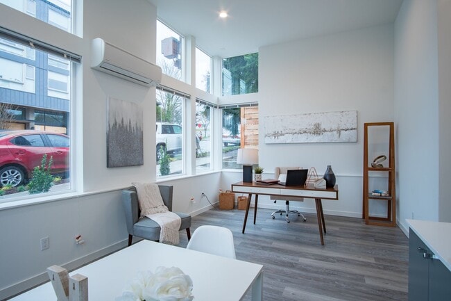 Building Photo - Stunning 3-Bed, 3.5-Bath Townhouse at Yesler Terrace – Private Rooftop Views!
