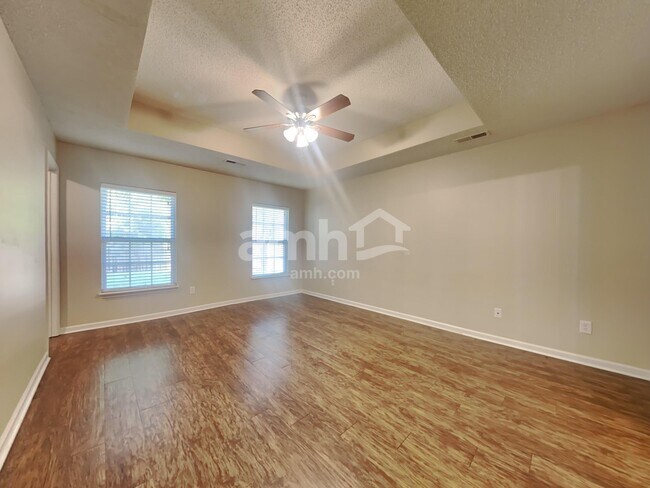 Building Photo - 5146 Torrey Ln