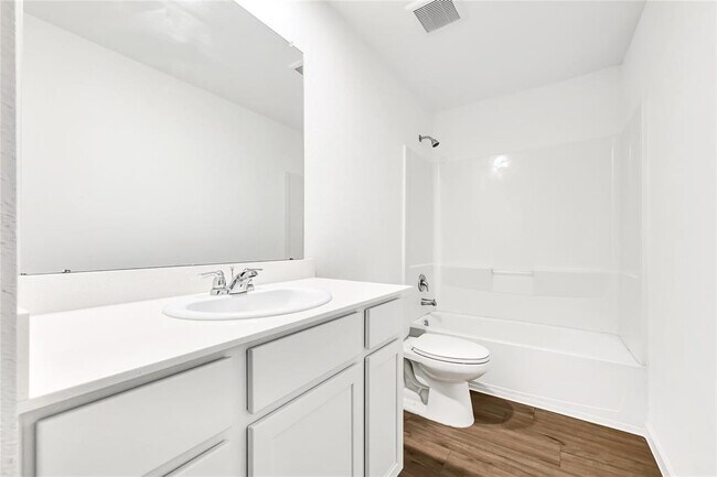 Building Photo - 227 River Grv Ct