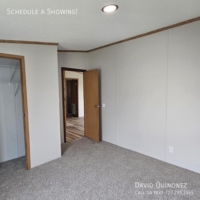 Building Photo - 2737 W Washington Center Rd