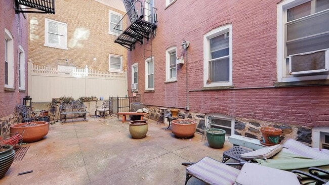 Building Photo - 875 JFK Blvd E