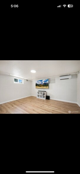 Building Photo - 520 S Wilbur Ave
