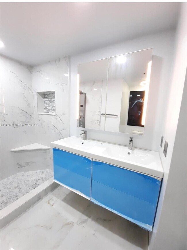 Building Photo - 11501 NW 89th St