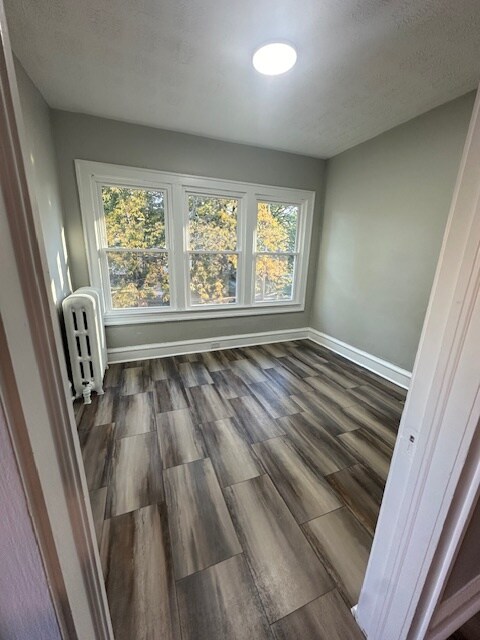 Building Photo - 3083 E Derbyshire Rd