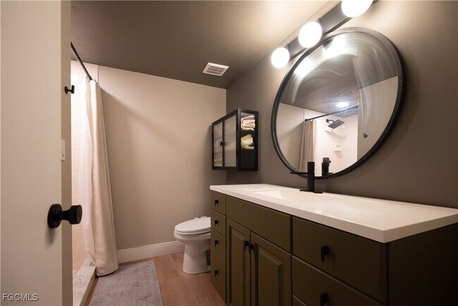 Building Photo - 28181 Pine Haven Way
