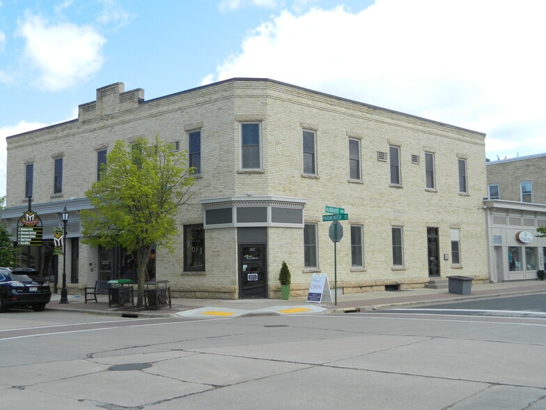 Opera House - 1831 Parmenter St
