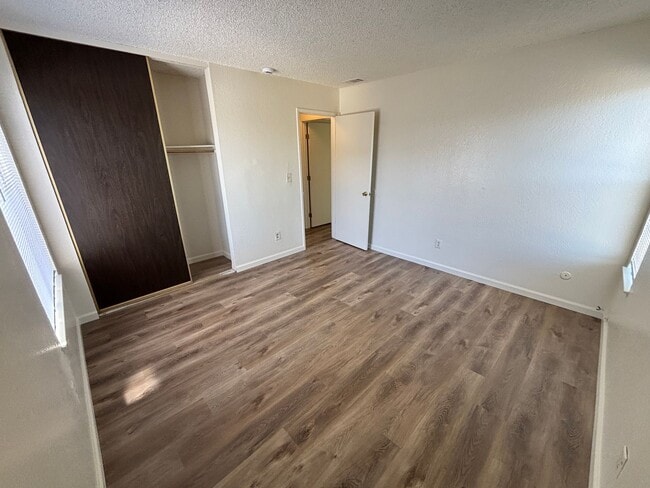 Building Photo - Two Bedroom, Two Bathroom Second Floor Apa...