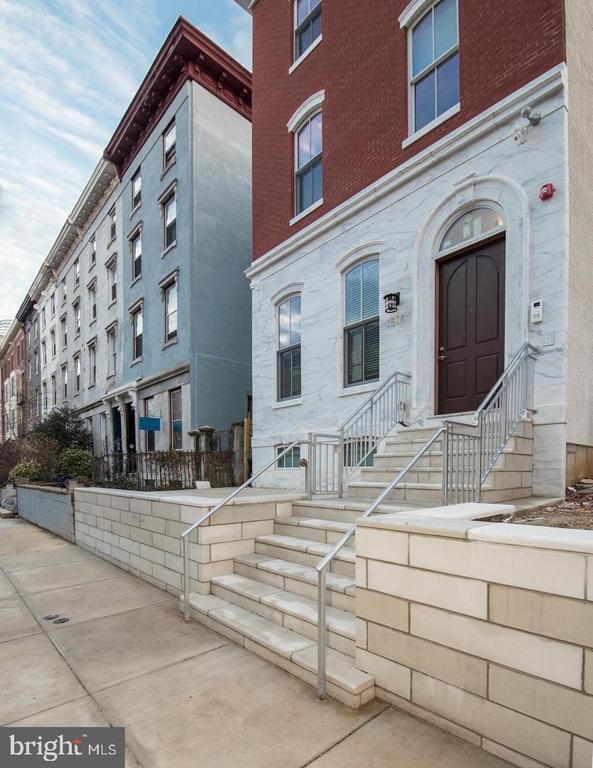 Building Photo - 1516 Green St