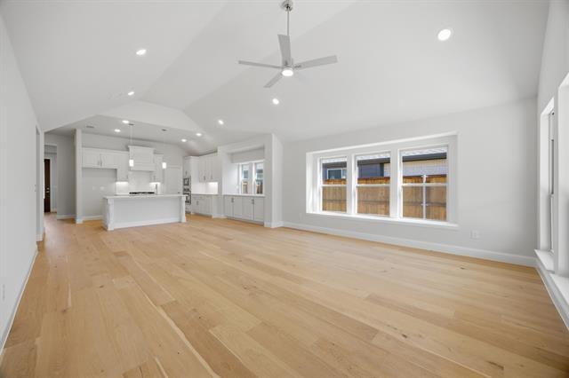 Building Photo - 302 Kettlewood Dr