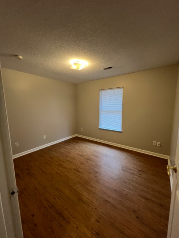 Building Photo - 317 Caswell St