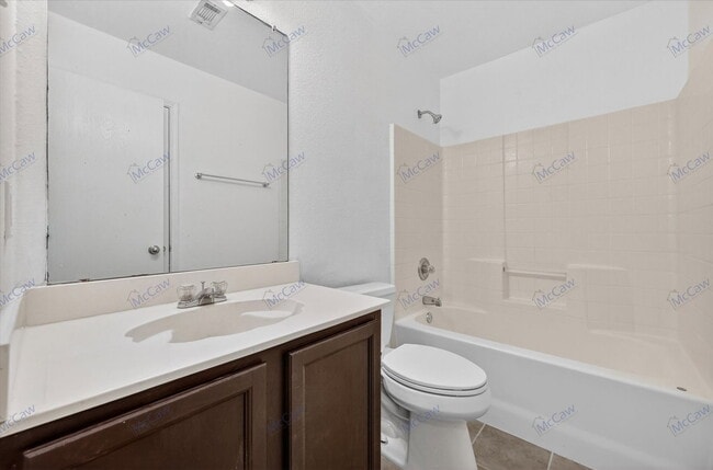 Building Photo - 342 Leisure Ln