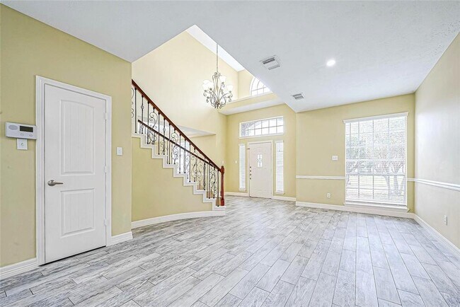 Building Photo - 318 N Cypress Estates Cir