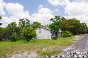 Building Photo - 229 Doeskin Dr
