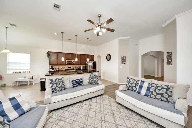 Building Photo - 20626 Bandrock Terrace