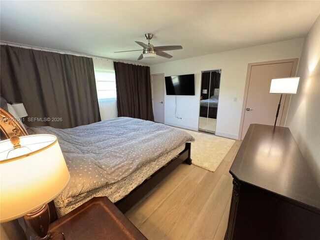 Building Photo - 13451 SW 74th Ave