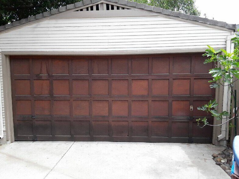 Building Photo - 1707 35th St