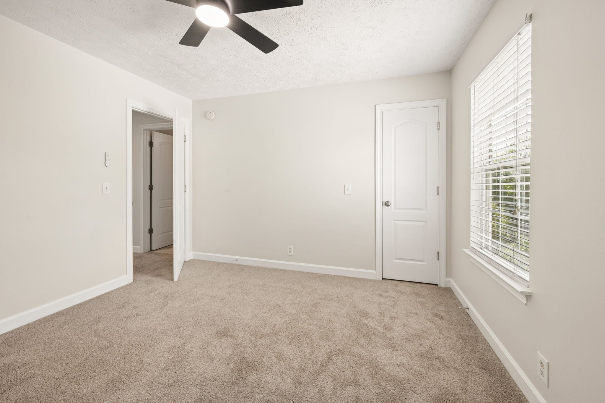 Building Photo - 2741 Rosedale Pl