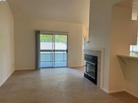 Building Photo - 7595 Canyon Meadows Cir