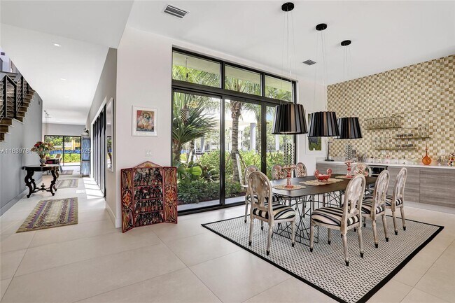 Building Photo - 16709 Botaniko Dr N