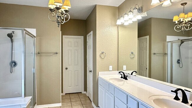 Building Photo - 158 Prairie Dawn Cir