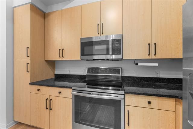 Building Photo - 3225 Turtle Creek Blvd
