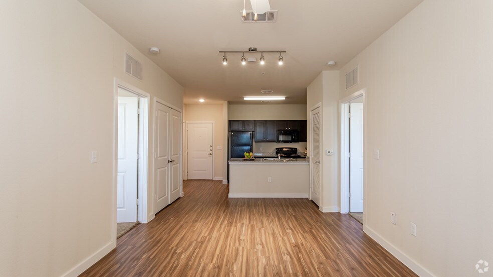 Lucero 527 S Acme Rd San Antonio TX 78237 Apartment Finder