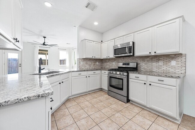 Building Photo - 4502 Park Trail Ln