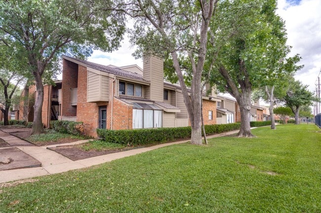 Building Photo - Charming One Bedroom Condo in Richardson!