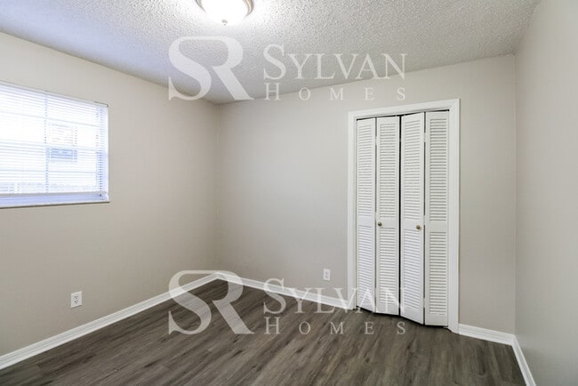 Building Photo - The ideal space to balance life, work, and play.