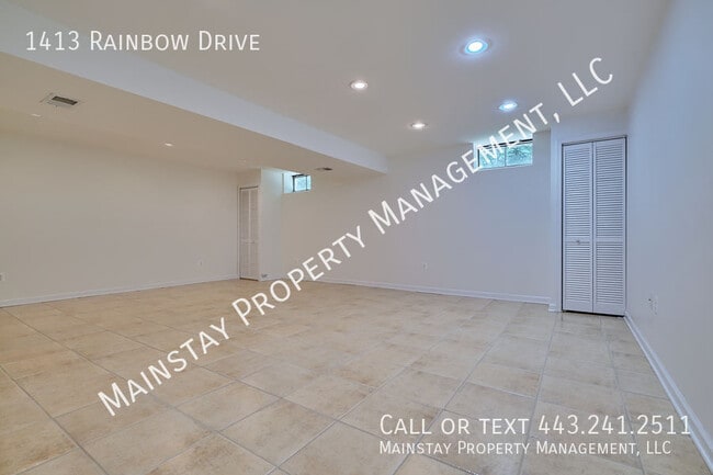 Building Photo - 1413 Rainbow Dr