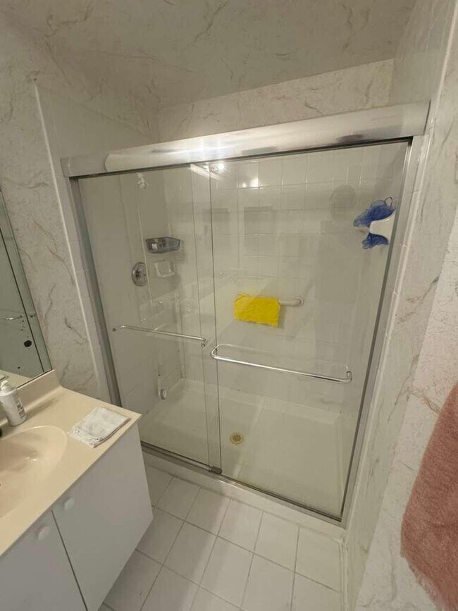 Building Photo - 7874 Laina Ln