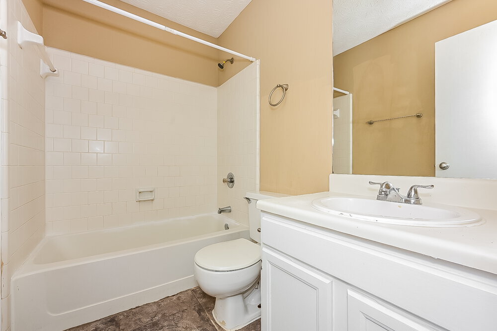 Building Photo - 1341 Birdsong Ln