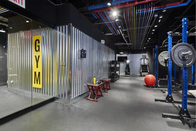 Building Photo - 420 W Belmont Ave