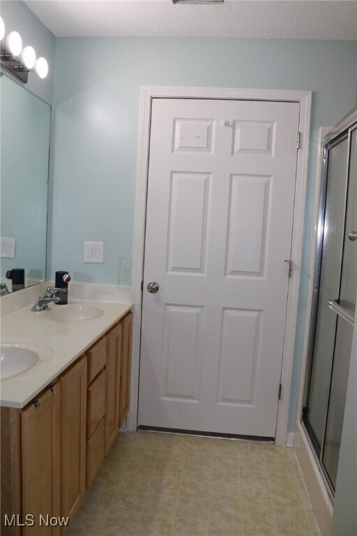 Building Photo - 28340 Center Ridge Rd