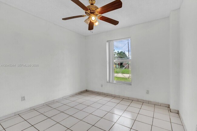 Building Photo - 768 SW 9th St