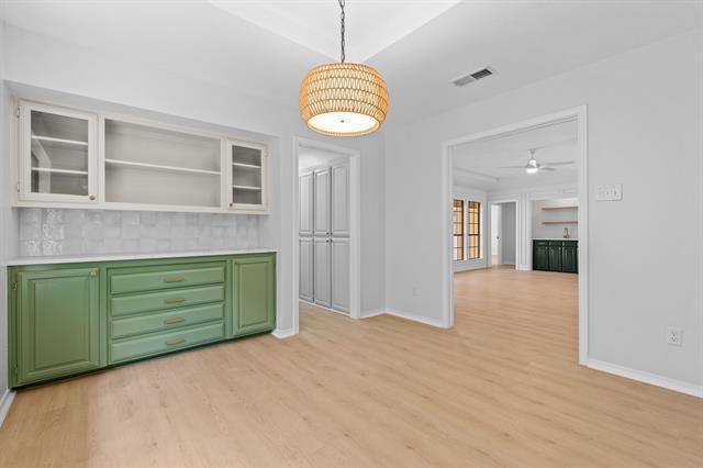 Building Photo - 238 High Brook Dr