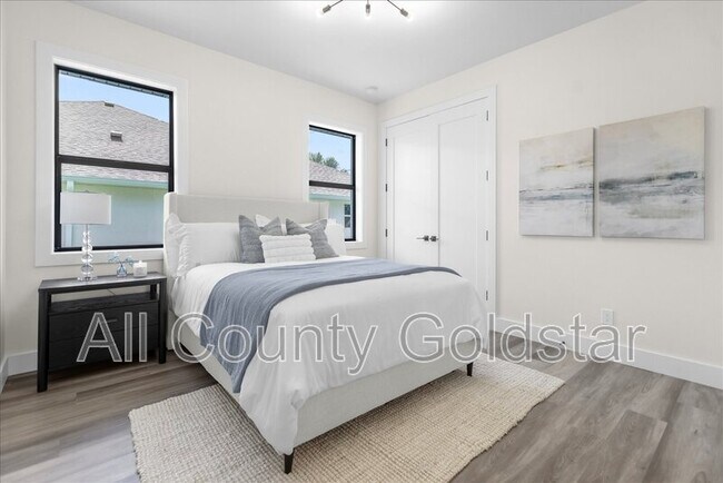 Building Photo - 1173 Rotonda Cir