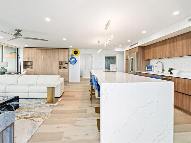 Building Photo - 5400 Ocean Blvd