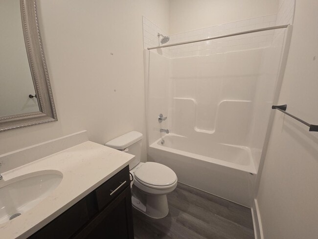 Building Photo - 3-bed, 2 bath Single Family Home for Rent!