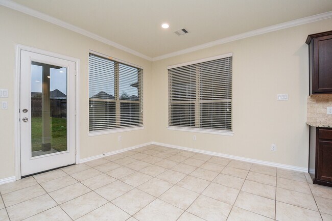 Building Photo - 18618 Weeping Spring Dr